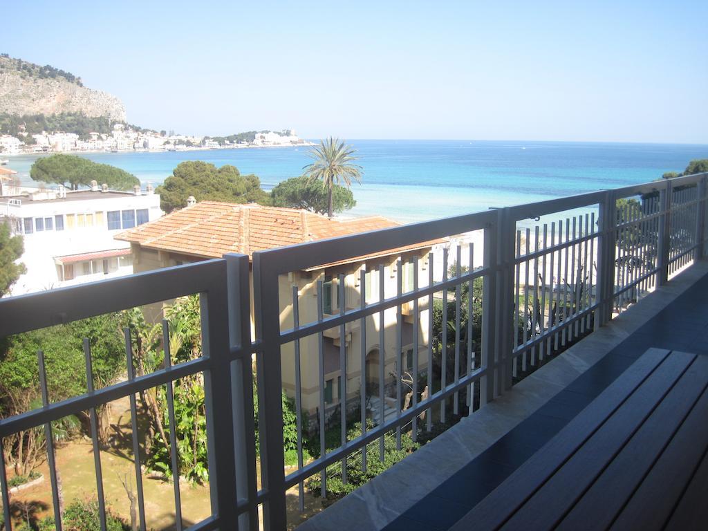 Mondello Luxury Apartment On The Beach Zewnętrze zdjęcie